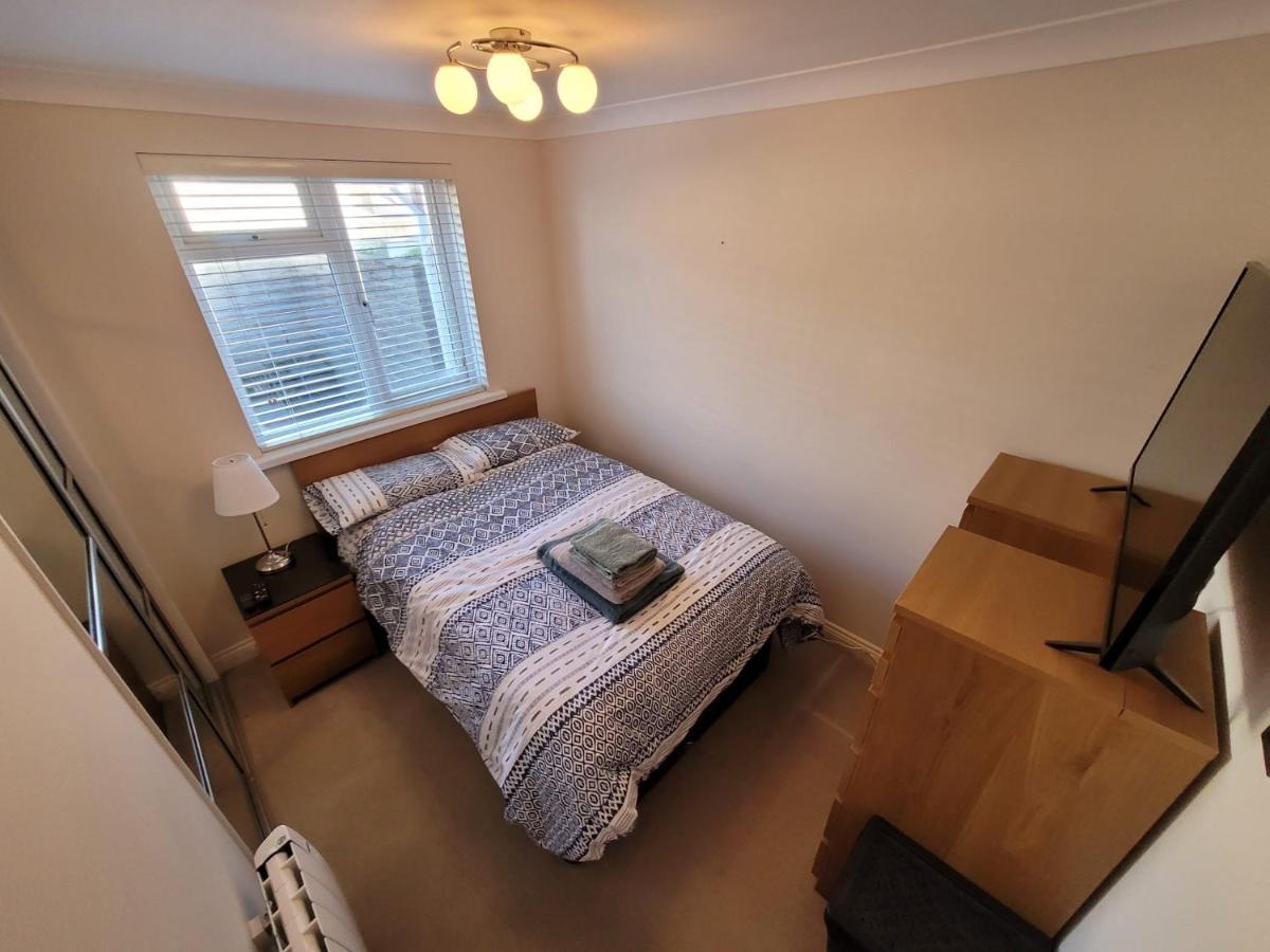 The Mumbles - Bungalow - 2 Bedrooms - Pet Friendly Swansea Exteriör bild